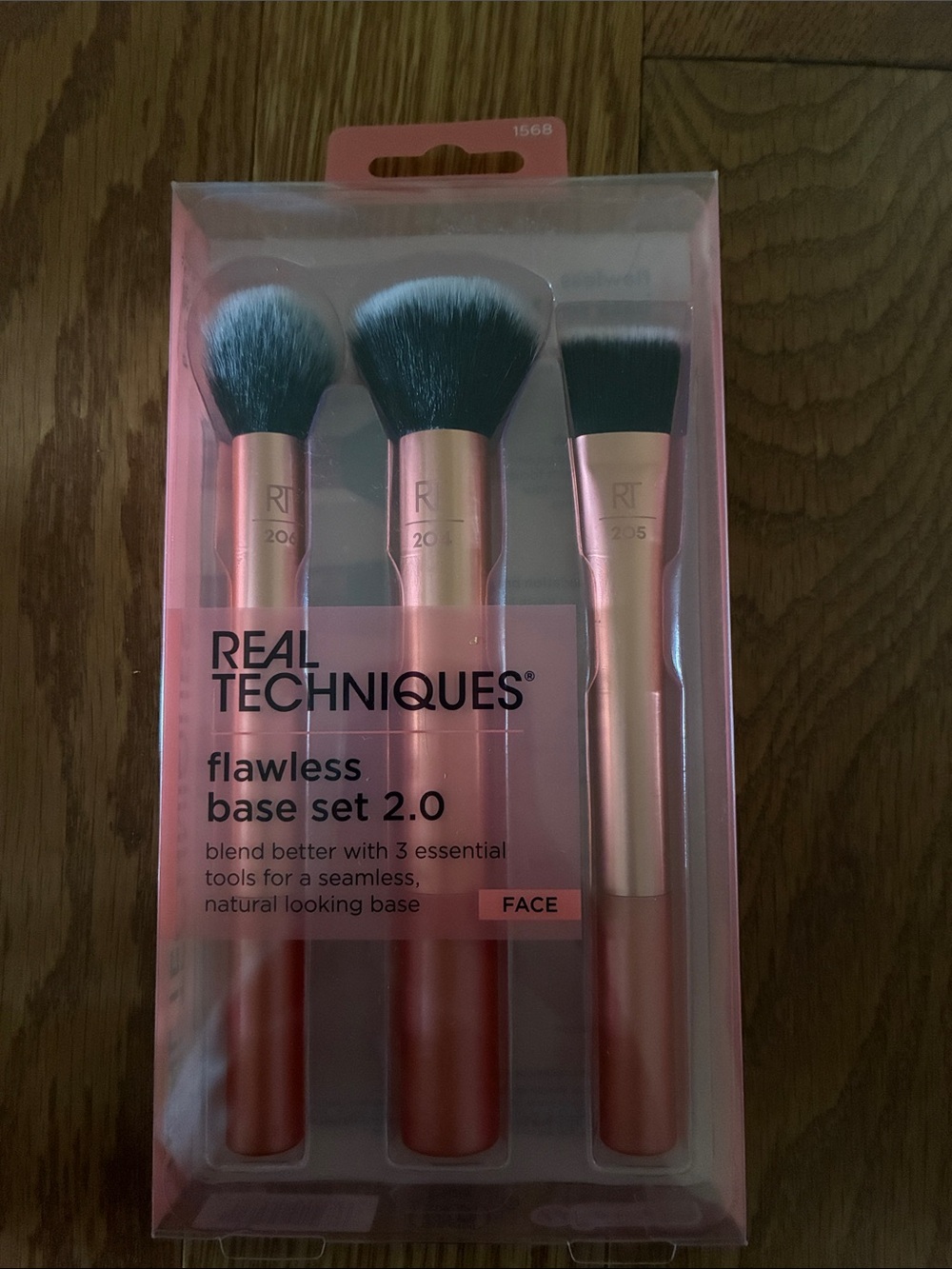 Real Techniques “Flawless Base Set 2.0) Brushes